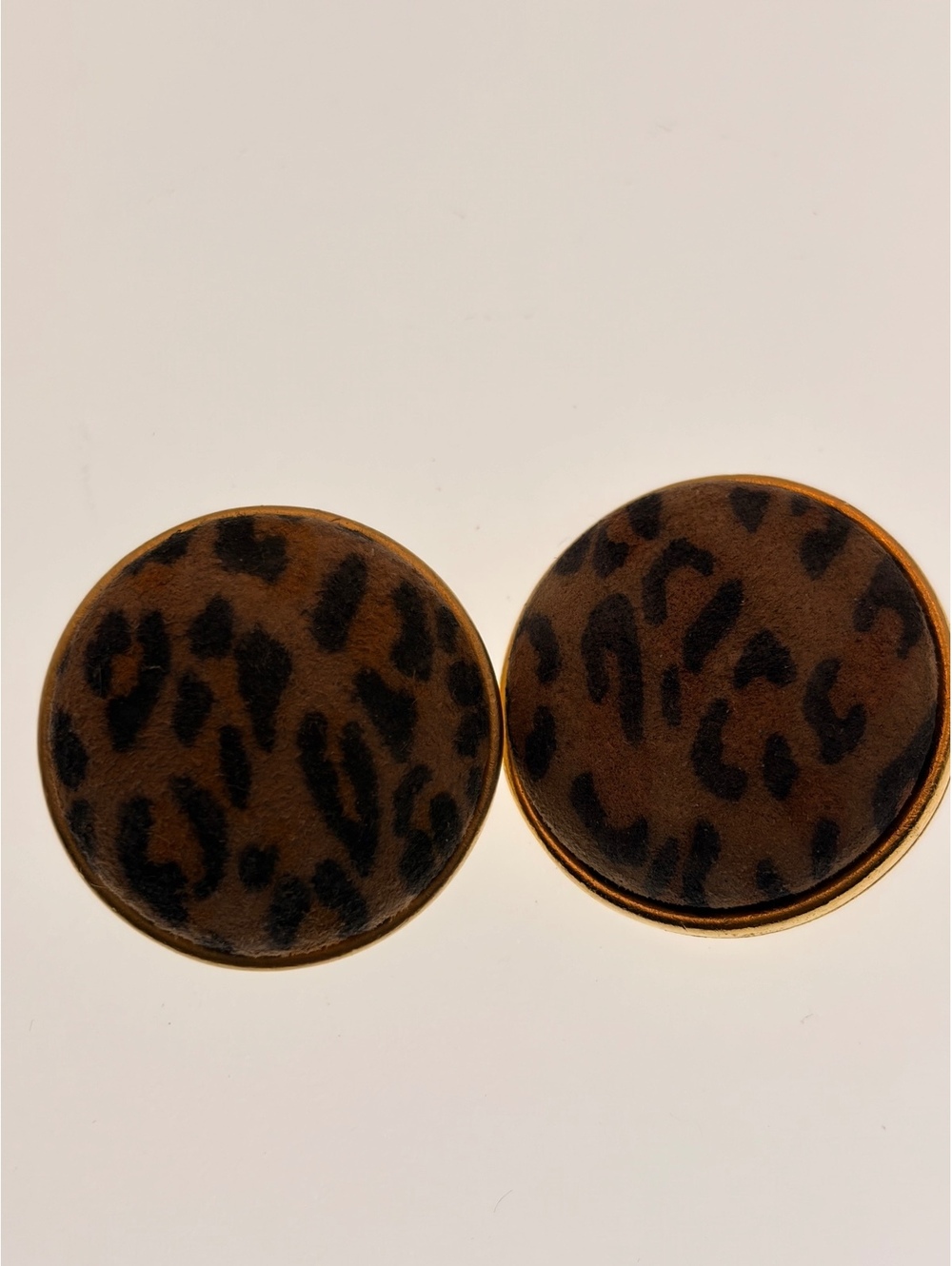 Leopard print round clip earrings